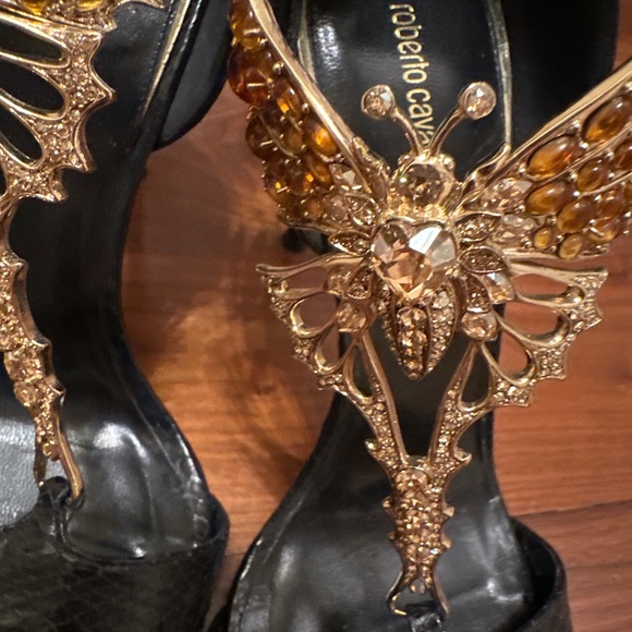 COPY - Roberto cavalli worn once with swartski crystals- black snake leather si… - Picture 2 of 6